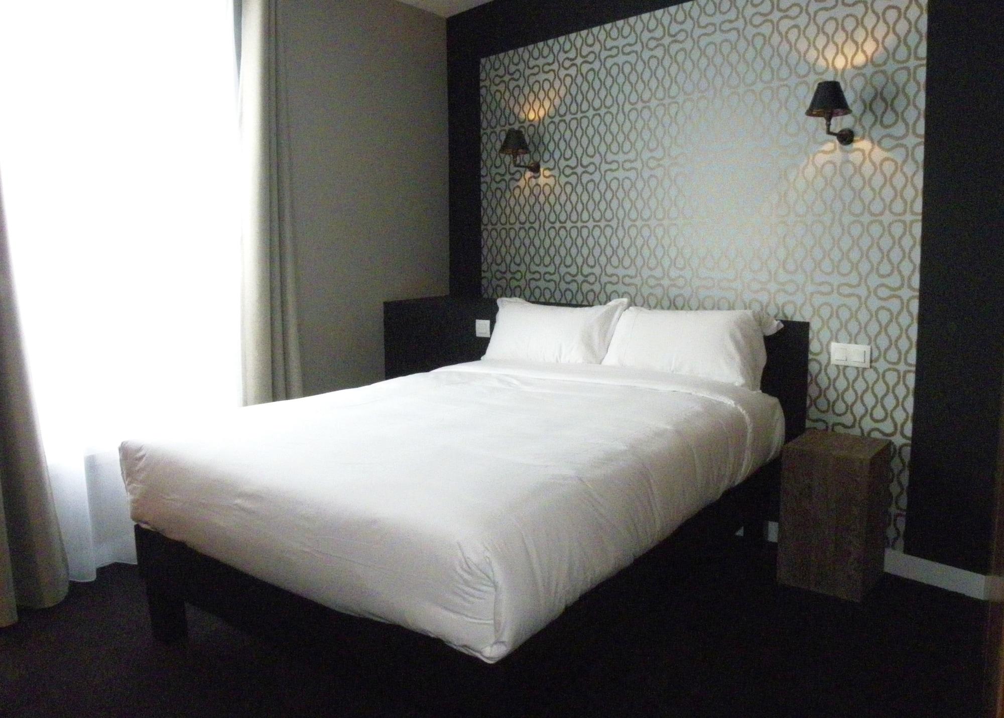 Hotel Les Terres Blanches Chatou Bagian luar foto