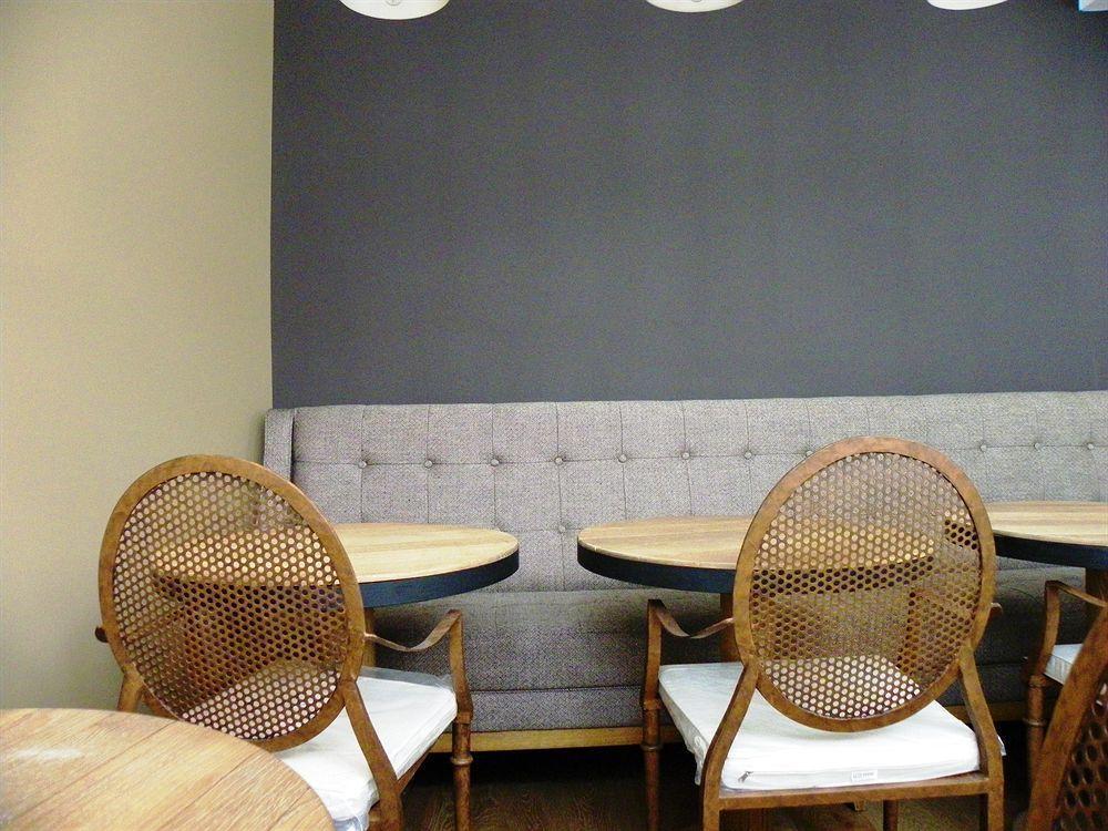 Hotel Les Terres Blanches Chatou Bagian luar foto