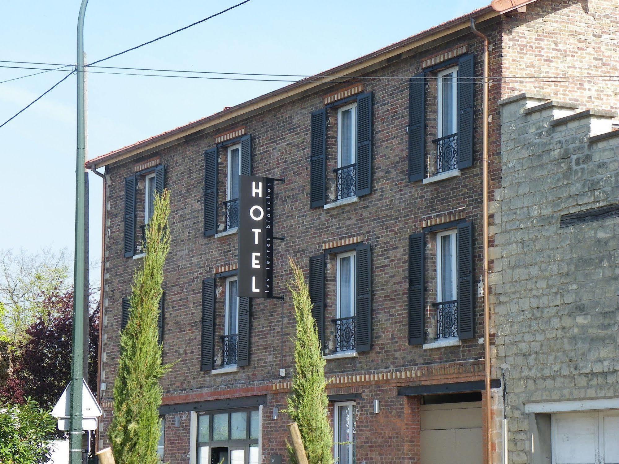 Hotel Les Terres Blanches Chatou Bagian luar foto